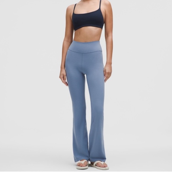 Lululemon GROOVE NULU HR FLARED Leggings Pant washed denim blue sz 8 - Picture 1 of 4